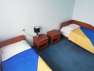 Отель гостиница  Кобрин Двухместный номер с 2 отдельными кроватями-1